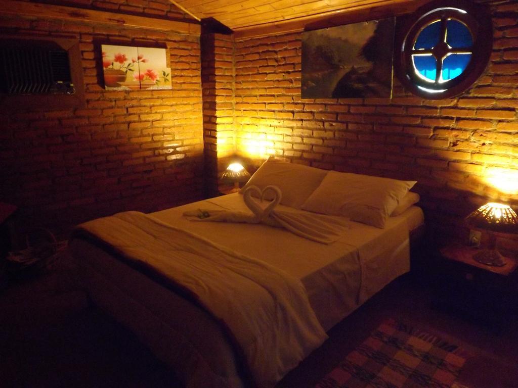 Pousada Quintal Das Pedras Penedo  Kamer foto